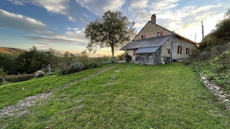 Fermette - 200 m² - 5 pièces