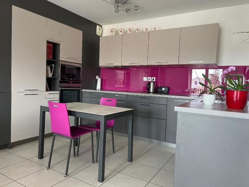 Appartement - 90 m² - 3 pièces