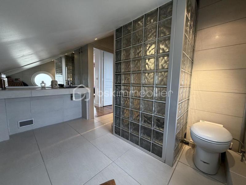 Maison - 156 m² - 6 pièces