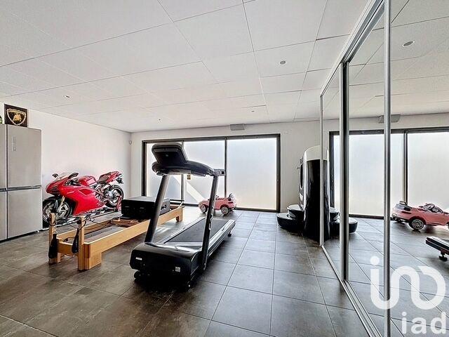 Maison de maîtres - 280 m² - 10 pièces