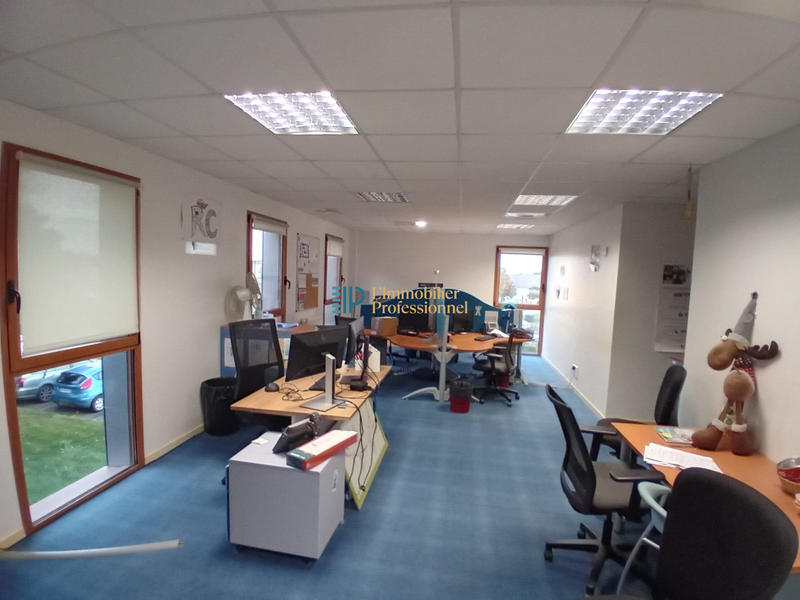 Bureau - 764 m² - 19 pièces