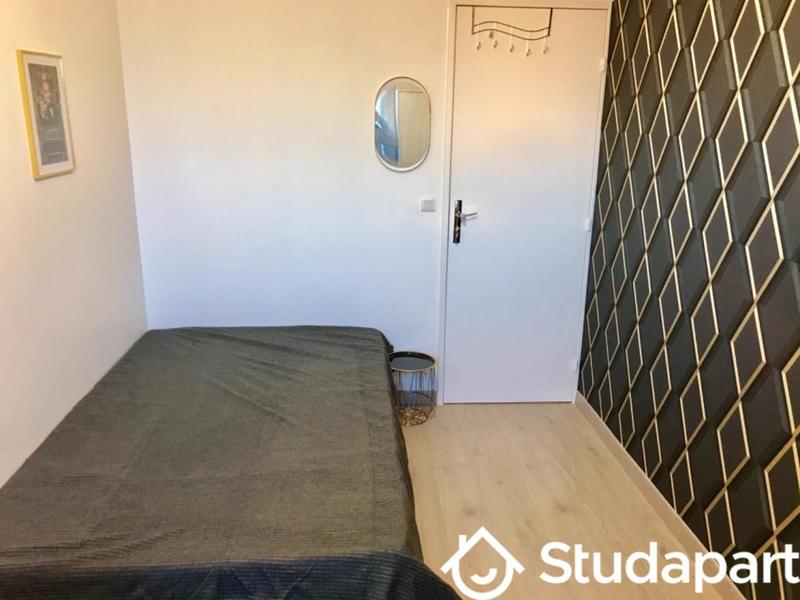 Chambre - 9 m² - 1 pièce