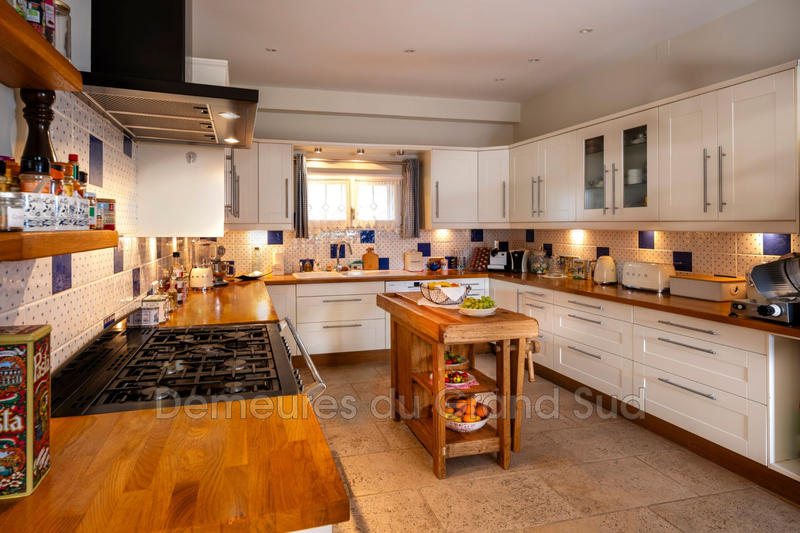 Bastide - 370 m² - 11 pièces