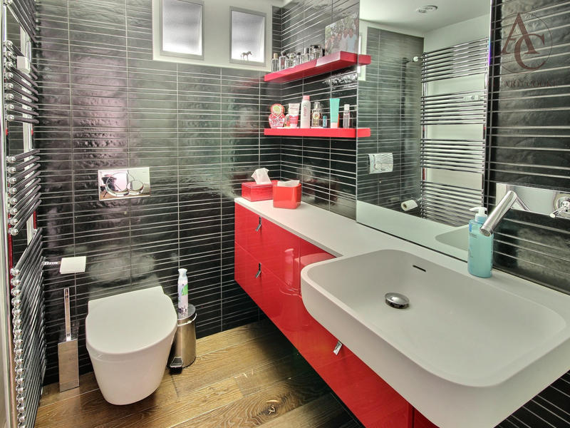 Appartement - 97 m² - 5 pièces