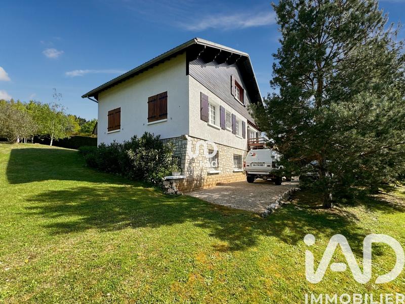 Maison - 136 m² - 6 pièces