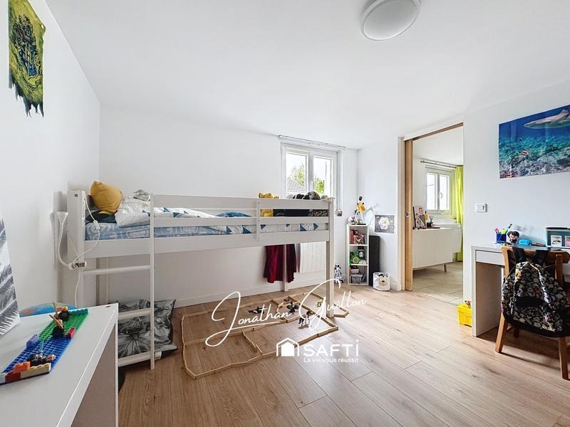 Appartement - 85 m² - 3 pièces