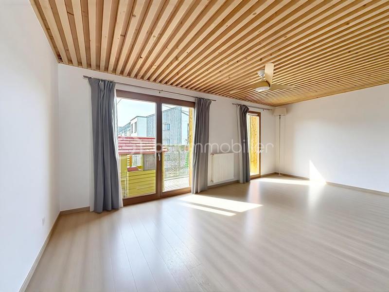 Appartement - 79 m² - 4 pièces