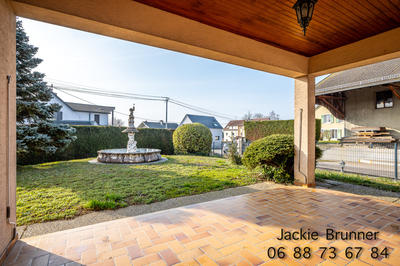 Maison - 220 m² - 6 pièces