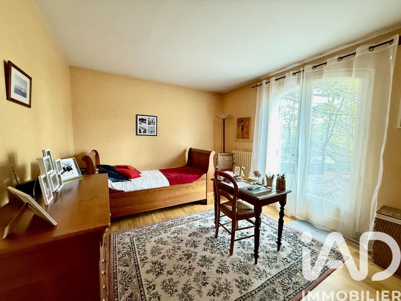 Maison - 215 m² - 7 pièces