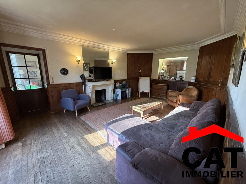 Maison - 366 m² - 13 pièces