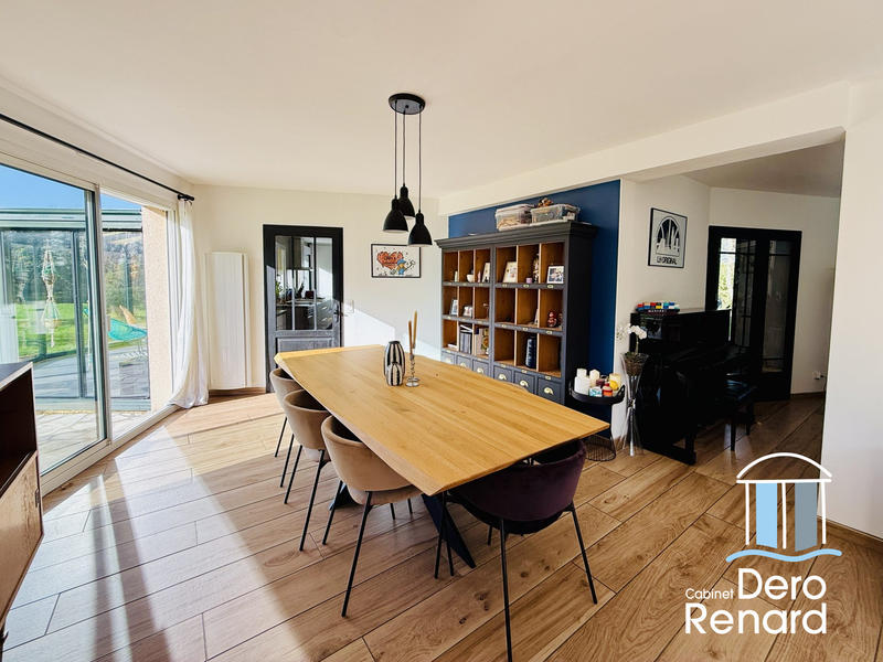 Maison contemporaine - 187 m² - 7 pièces