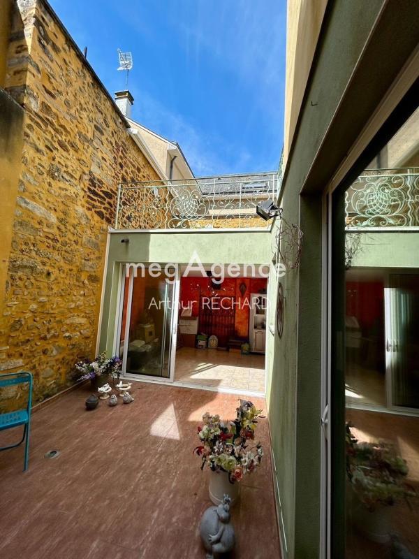 Maison - 180 m² - 6 pièces