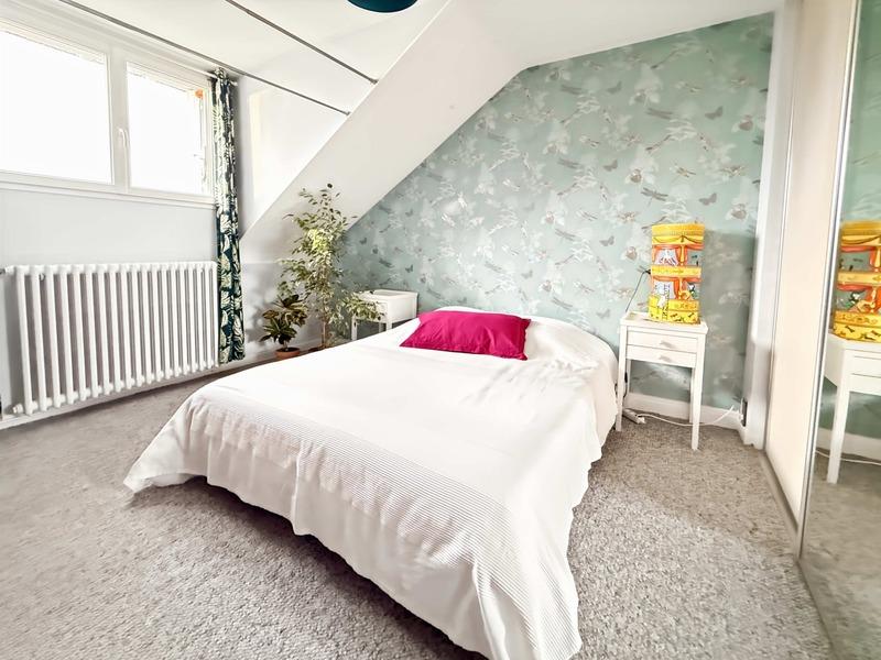 Maison - 131 m² - 6 pièces