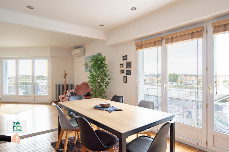 Appartement - 82 m² - 3 pièces