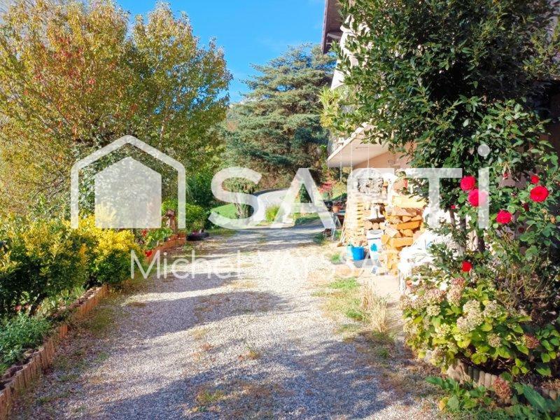 Maison - 165 m² - 6 pièces