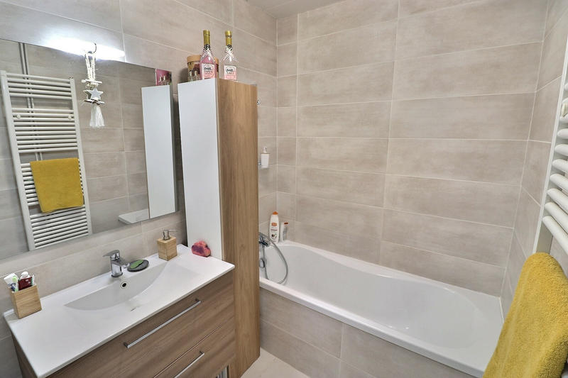 Appartement - 72 m² - 3 pièces