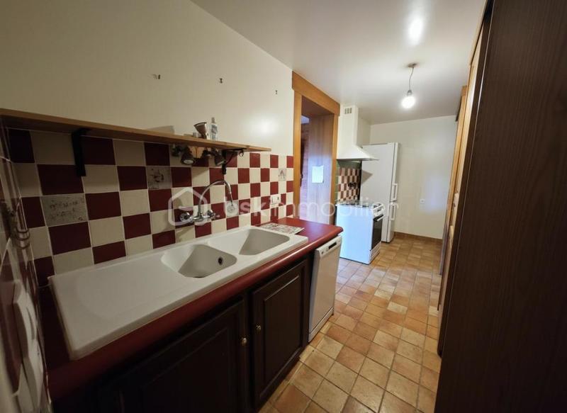 Maison en pierre - 161 m² - 9 pièces