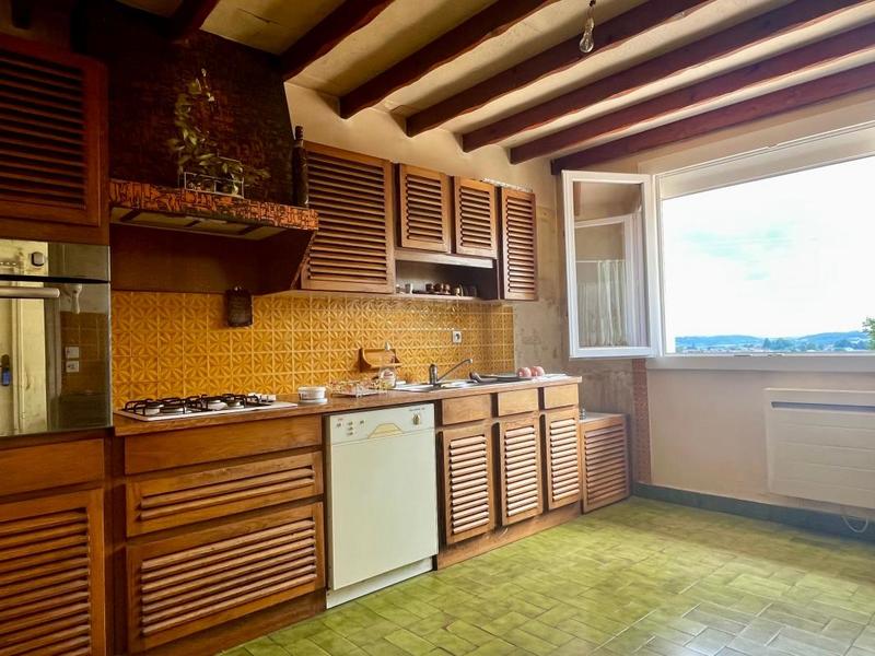 Maison - 98 m² - 5 pièces