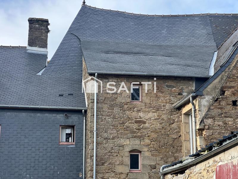 Maison - 317 m² - 9 pièces