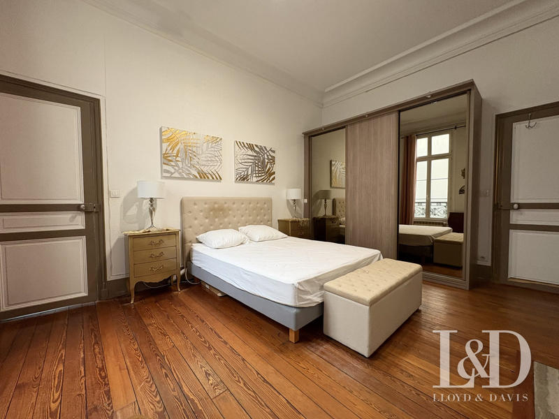 Duplex - 180 m² - 8 pièces