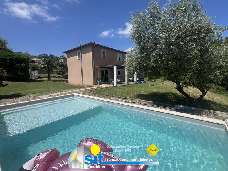 Maison - 120 m² - 5 pièces