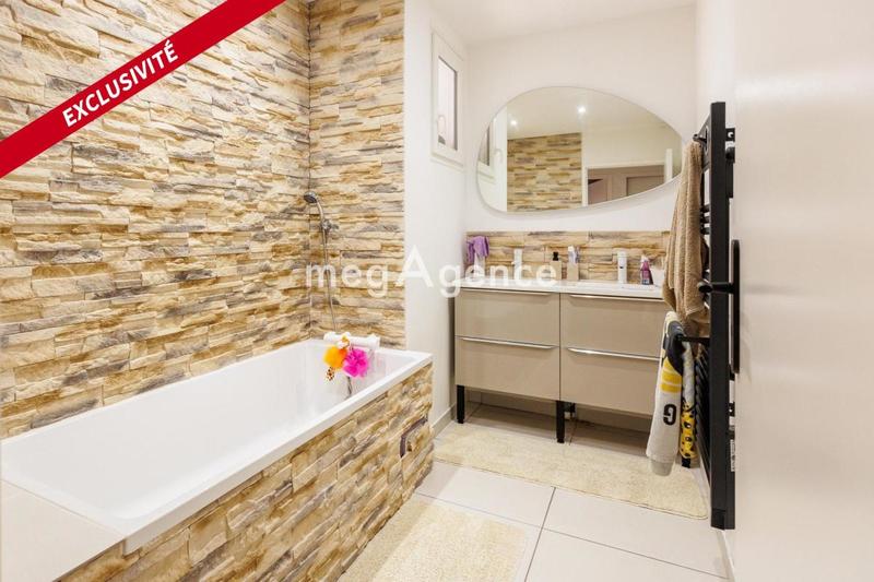 Maison - 103 m² - 4 pièces