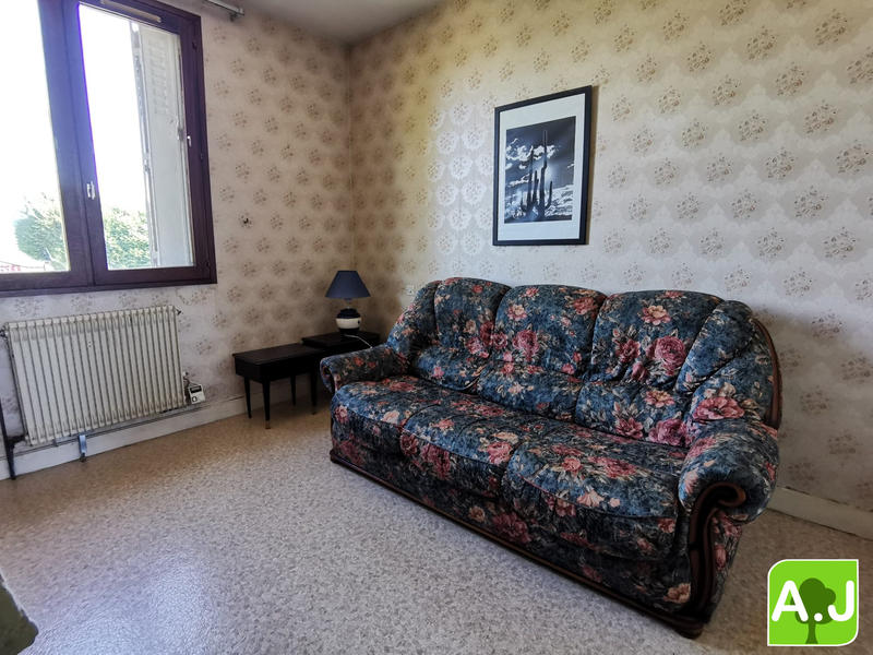 Maison - 90 m² - 5 pièces