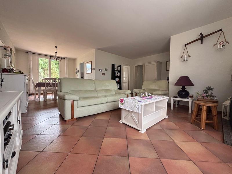 Maison - 95 m² - 5 pièces