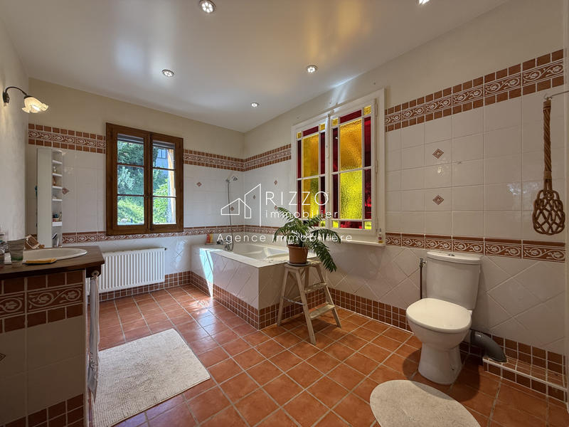 Maison - 176 m² - 5 pièces