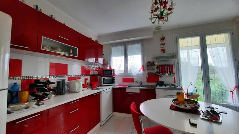 Maison - 254 m² - 10 pièces