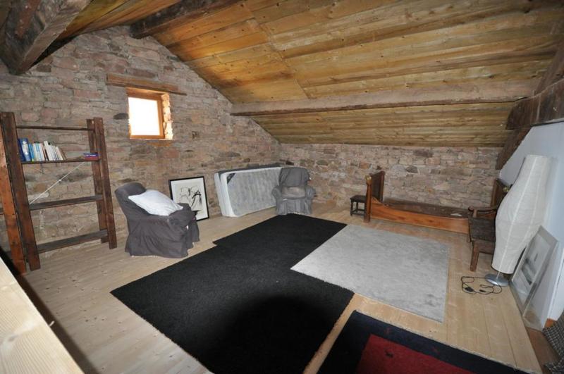 Maison en pierre - 80 m² - 4 pièces