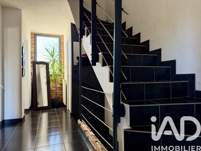 Maison - 105 m² - 5 pièces