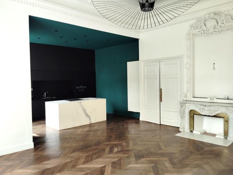 Propriété - 254 m² - 7 pièces