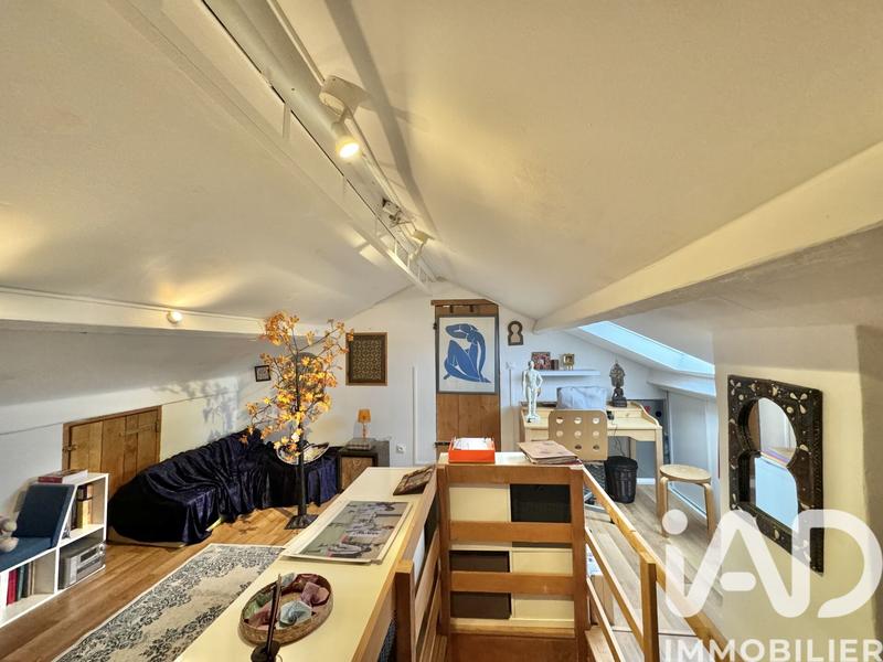 Maison - 240 m² - 9 pièces