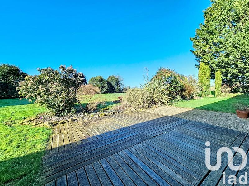 Maison - 277 m² - 8 pièces