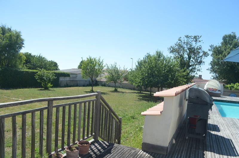 Maison contemporaine - 137 m² - 10 pièces