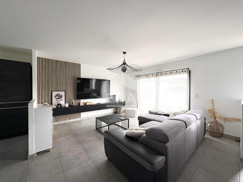 Maison - 100 m² - 4 pièces