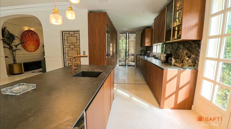 Villa - 419 m² - 10 pièces