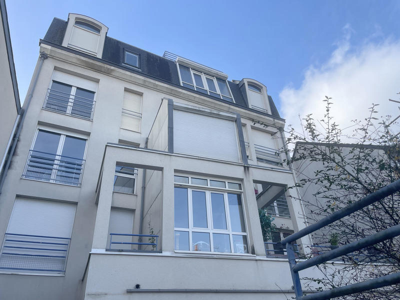 Appartement - 87 m² - 2 pièces