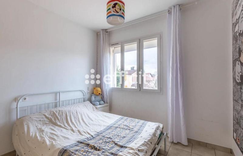 Villa - 181 m² - 7 pièces