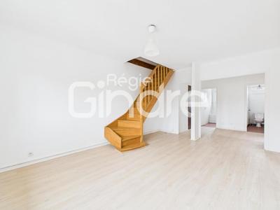 Appartement - 80 m² - 5 pièces