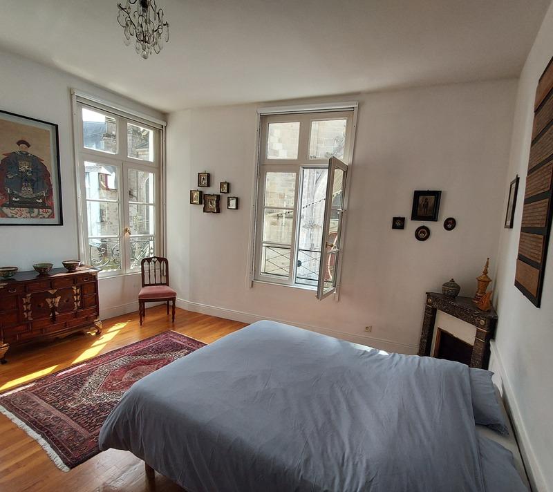 Appartement - 207 m² - 7 pièces