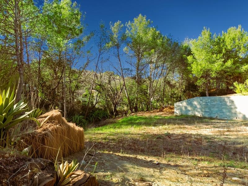 Terrain constructible - 1 668 m²