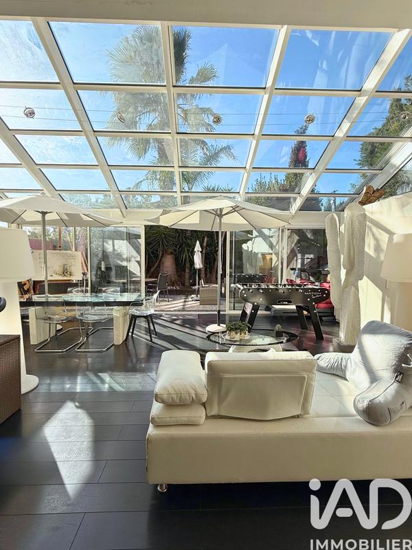 Maison de maîtres - 243 m² - 6 pièces