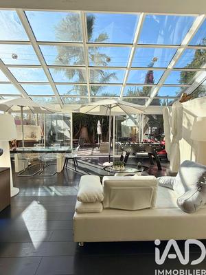 Maison de maîtres - 243 m² - 6 pièces