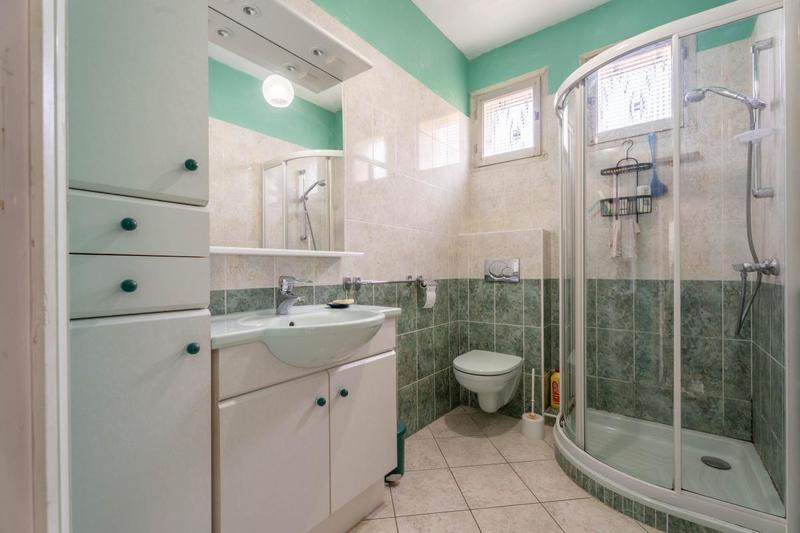 Maison - 264 m² - 11 pièces