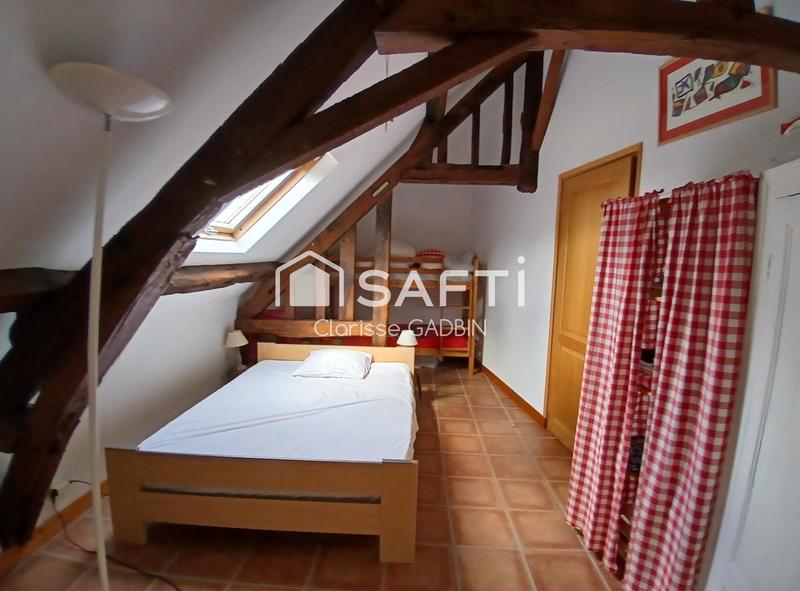 Propriété - 585 m² - 18 pièces
