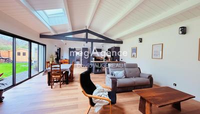 Maison - 165 m² - 5 pièces