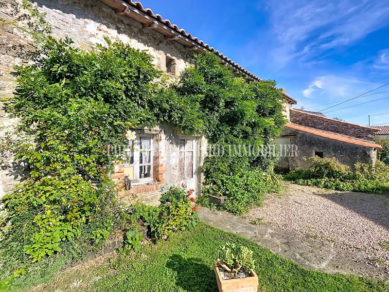 Maison ancienne - 93 m² - 3 pièces