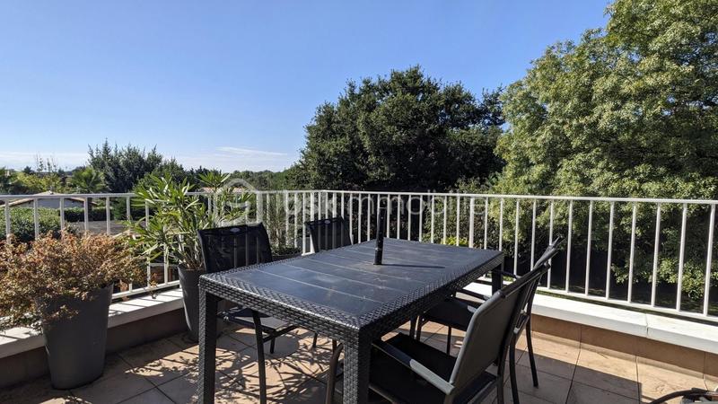 Propriété - 194 m² - 7 pièces